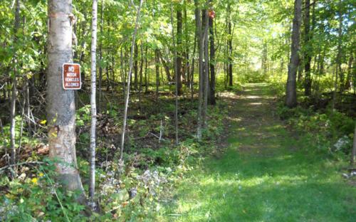 Hiking trails entrance